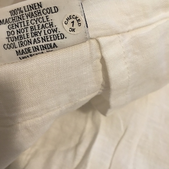 NWOT 2 Quince white Linen quilted standard pillow shams - Picture 9 of 9